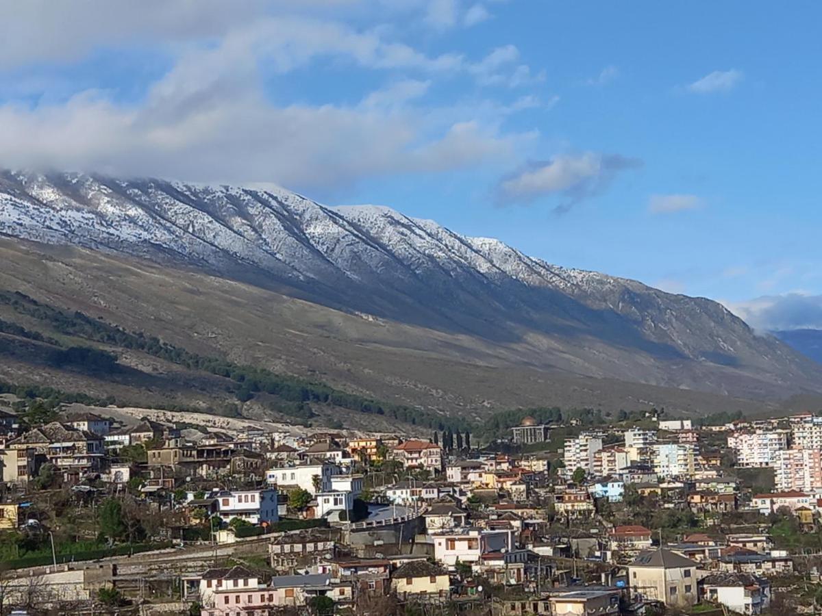 Vladimir Estate Hotel Gjirokastër Exterior foto